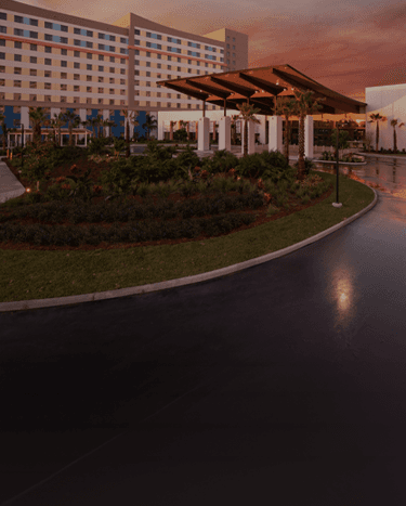 Book a Mobility Rental for Universal's Dockside Inn